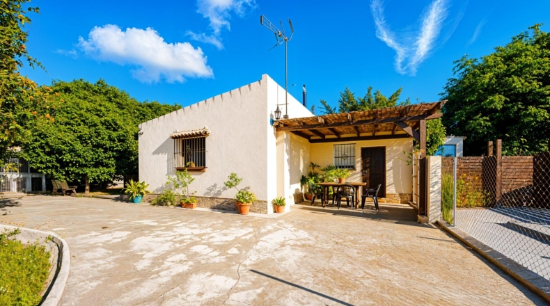 Cádiz - Чиклана-де-ла-Фронтера - 8320m2