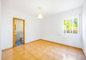 Chalet independiente con terreno en venta en Chiclana de la Frontera ref: TR419368 foto