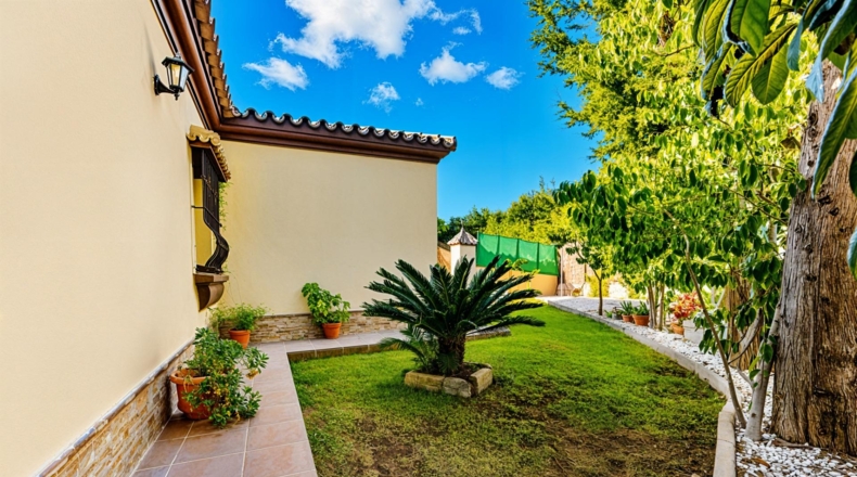 Cádiz - Chiclana de la Frontera - 8320m2