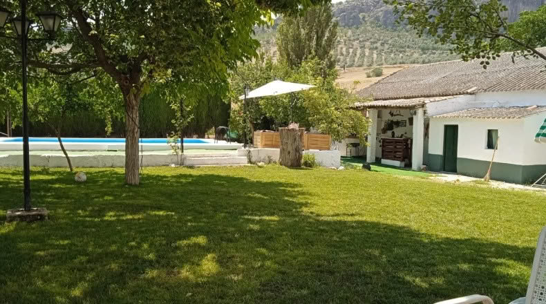 Granada - Píñar - 2345m2