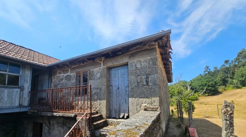 Оренсе - San Roque de Crespos - 1000m2