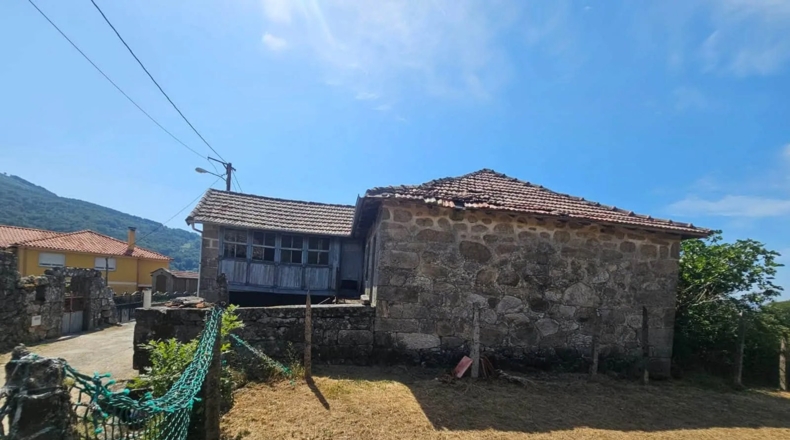 Оренсе - San Roque de Crespos - 1000m2