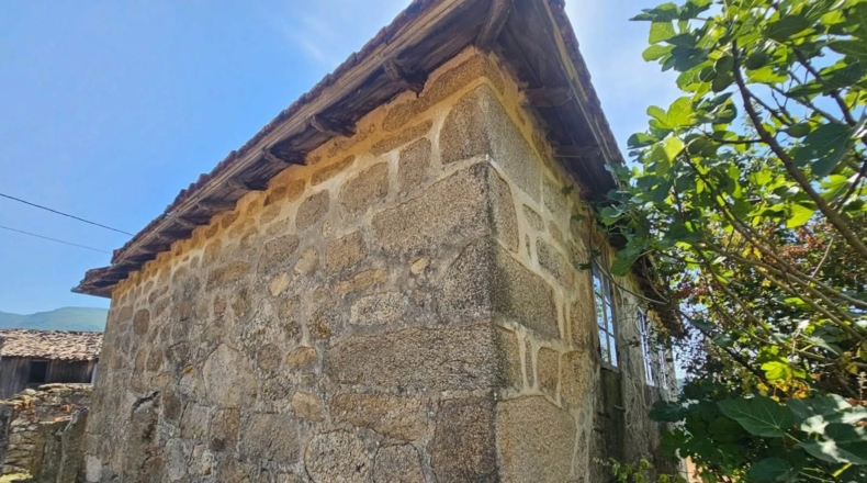 Оренсе - San Roque de Crespos - 1000m2