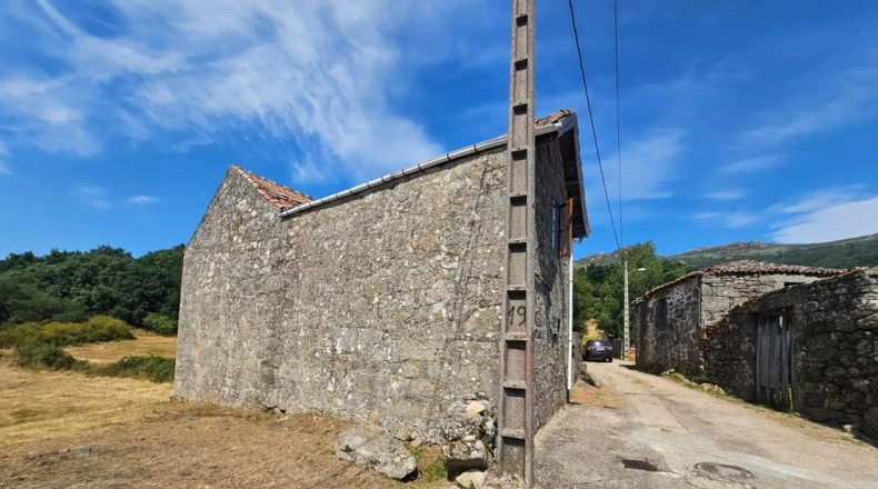 Оренсе - San Roque de Crespos - 1000m2