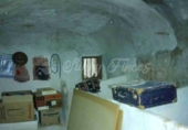 Фермерский дом с участком на продажу в городе Hondón de las Nieves Фото