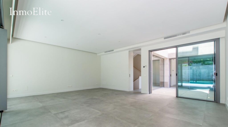 Community of Madrid - Majadahonda - 393m2