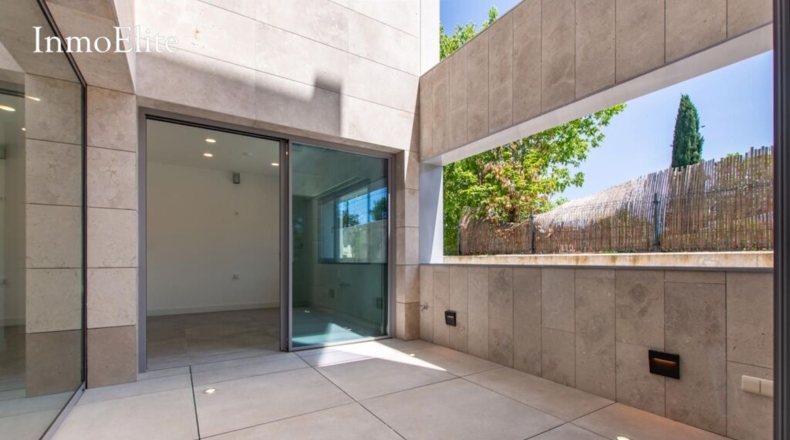 Community of Madrid - Majadahonda - 393m2