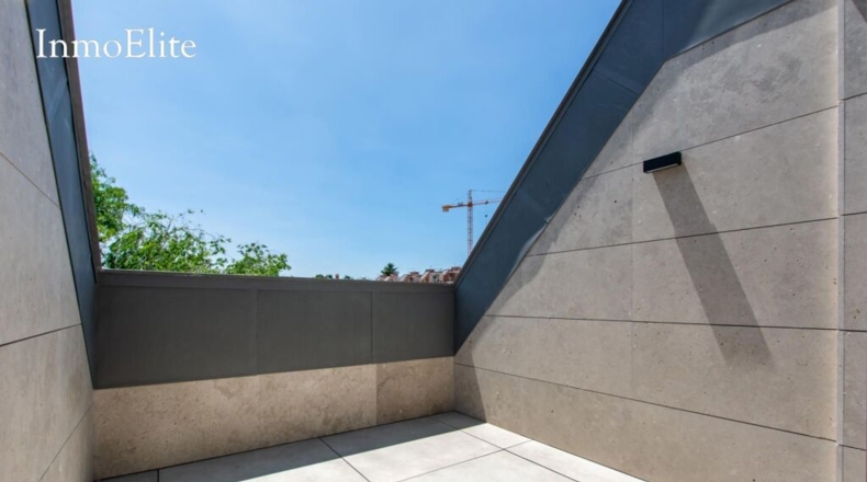 Community of Madrid - Majadahonda - 393m2