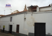 Casa de pueblo en venta en Jerez de los Caballeros ref: TR419445 foto