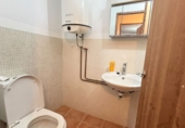 Отдельно стоящий дом с участком на продажу в городе Molinicos. Фото