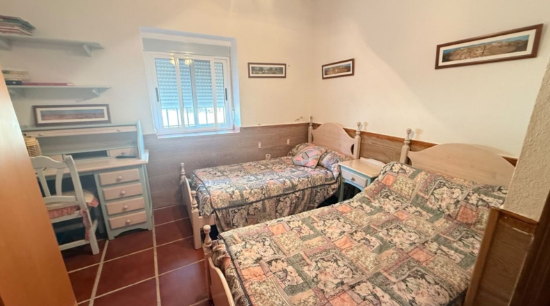 Albacete - Molinicos - 942m2