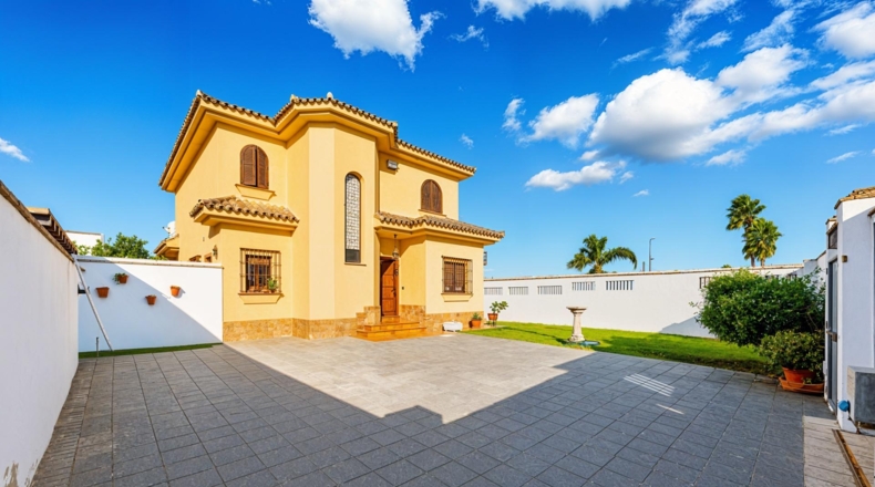 Cádiz - Чиклана-де-ла-Фронтера - 606m2