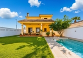 Detached villa with land for sale in Chiclana de la Frontera ref: TR383463 photo