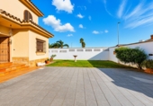 Detached villa with land for sale in Chiclana de la Frontera ref: TR383463 photo