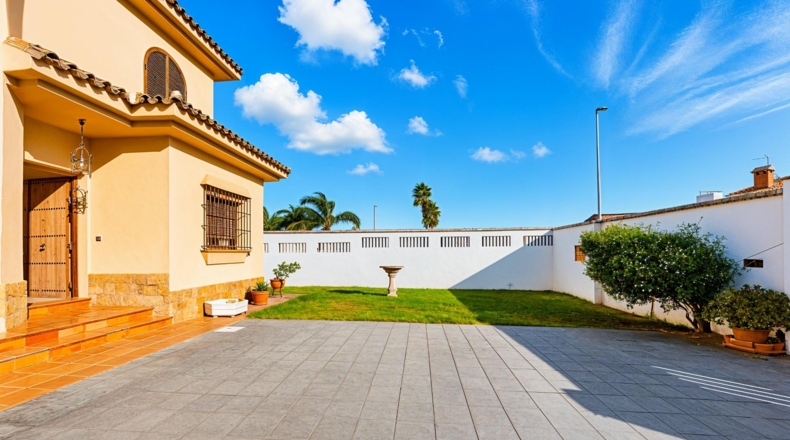 Cádiz - Чиклана-де-ла-Фронтера - 606m2