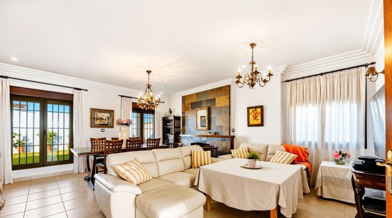 Cádiz - Чиклана-де-ла-Фронтера - 606m2