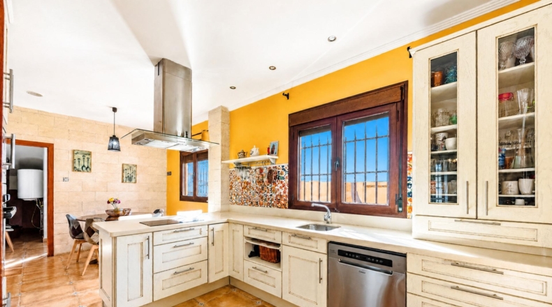 Cádiz - Чиклана-де-ла-Фронтера - 606m2