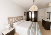 Chalet adosado con terreno en alquiler en Manilva ref: TR419567 foto