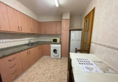Отдельно стоящий дом с участком на продажу в городе Sant Feliu Sasserra. Фото