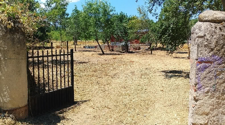 Comunidad de Madrid - Miraflores de la Sierra - 1600m2