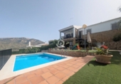 Chalet independiente con terreno en venta en Los Villares ref: TR419592 foto