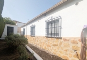 Chalet independiente con terreno en venta en Los Villares ref: TR419592 foto