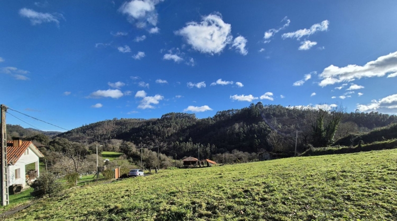 Astúries - Lazana - 2084m2