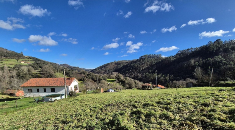 Astúries - Lazana - 2084m2