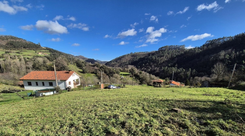 Astúries - Lazana - 2084m2
