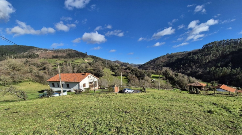 Astúries - Lazana - 2084m2