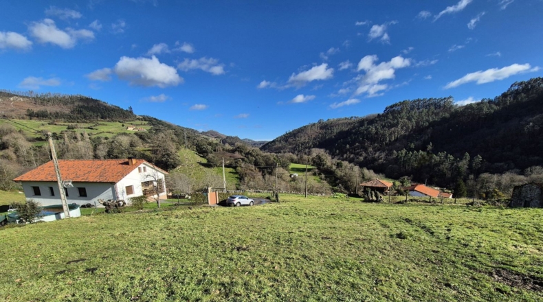 Astúries - Lazana - 2084m2