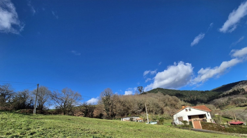 Astúries - Lazana - 2084m2