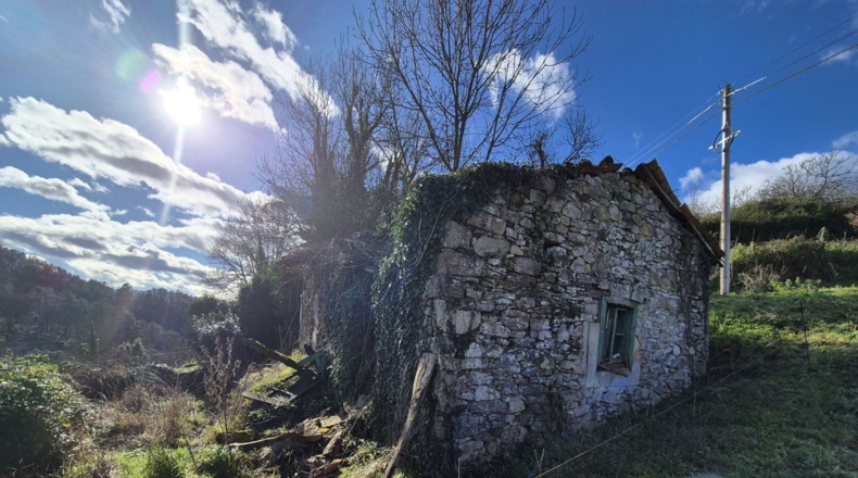 Astúries - Lazana - 2084m2