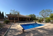 Casa de campo con terreno en venta en Crevillente ref: TR419608 foto