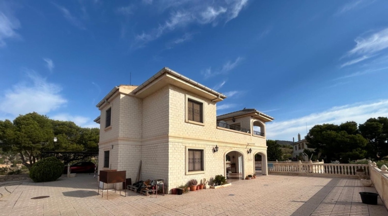 Alicante - Crevillent - 3200m2