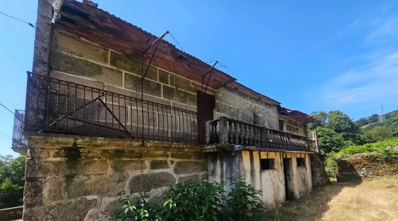 Pontevedra - Santiago de Covelo - 3500m2