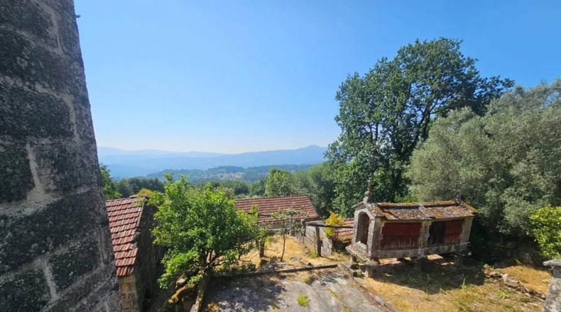 Pontevedra - Santiago de Covelo - 3500m2