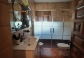Chalet independiente con terreno en venta en Huete ref: TR419673 foto