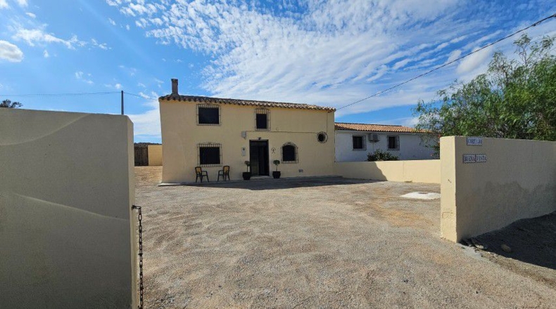 Almería - Cantoria - 749 m²