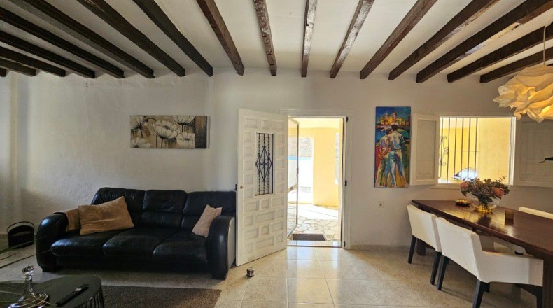 Almería - Cantoria - 749 m²