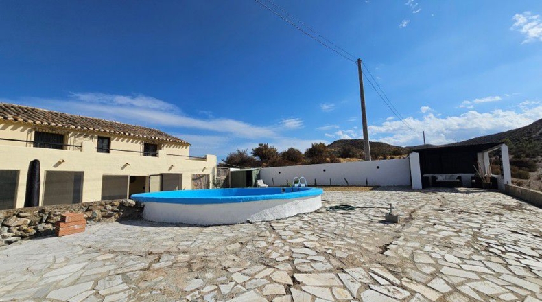 Almería - Cantoria - 749 m²