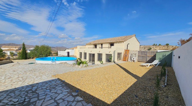 Almería - Cantoria - 749 m²