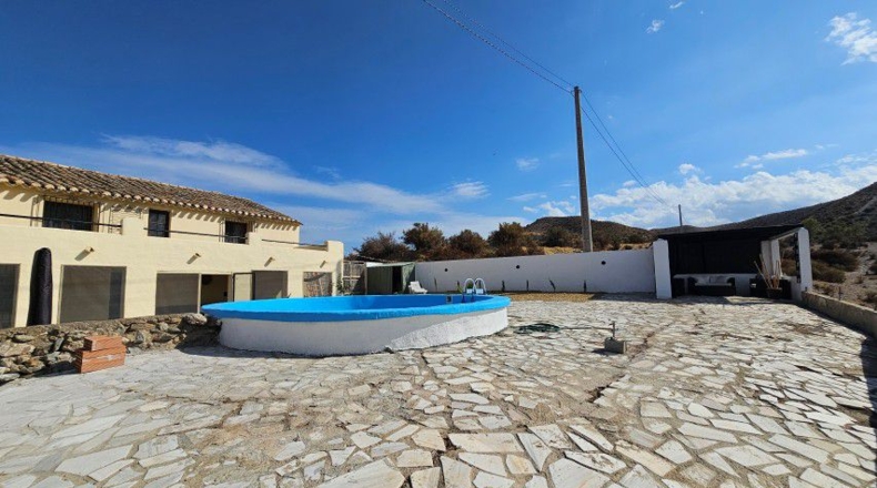 Almería - Cantoria - 749 m²