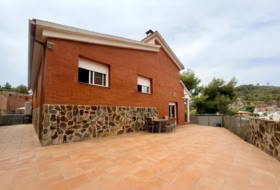 Castellet 665&nbsp;m²