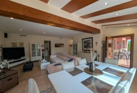 Sax 2200&nbsp;m²