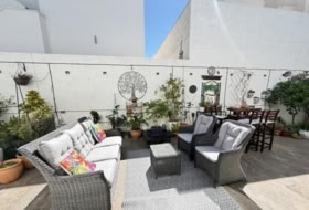 Oriola 300&nbsp;m² 