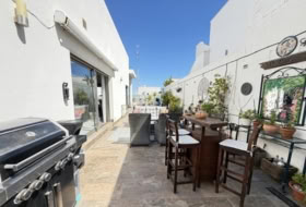 Oriola 300&nbsp;m² 