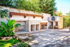 Layos 788&nbsp;m²