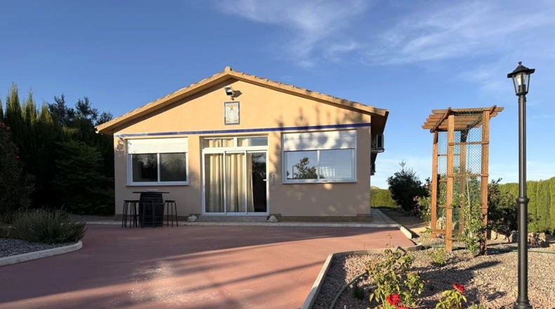 Albacete - Caudete - 2500 m²