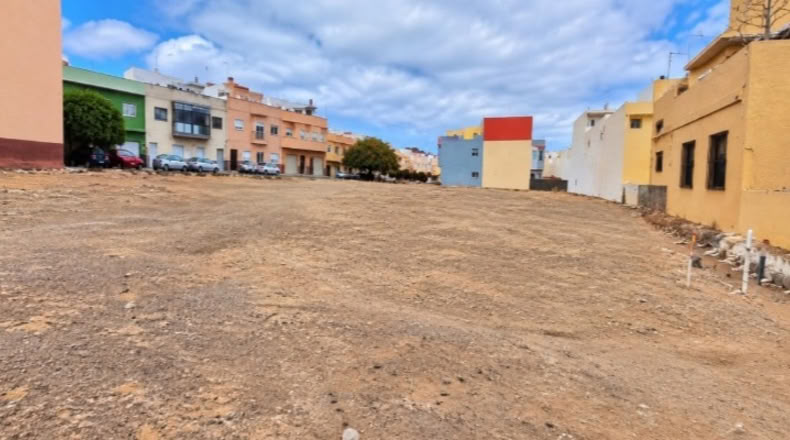 Las Palmas - Telde - 2074 m²